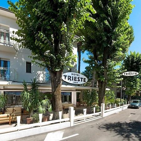 Hotel Trieste チェルヴィア エクステリア 写真